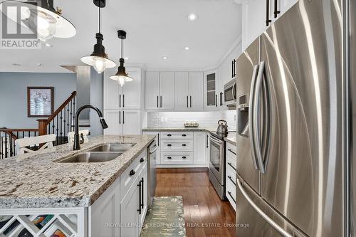 24 Willis Drive, Brampton, ON - Indoor Photo Showing Kitchen With Stainless Steel Kitchen With Double Sink With Upgraded Kitchen