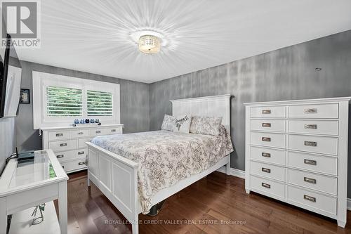 24 Willis Drive, Brampton, ON - Indoor Photo Showing Bedroom