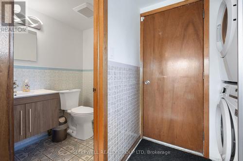 1545 Prince Of Wales Drive, Ottawa, ON - Indoor Photo Showing Bathroom