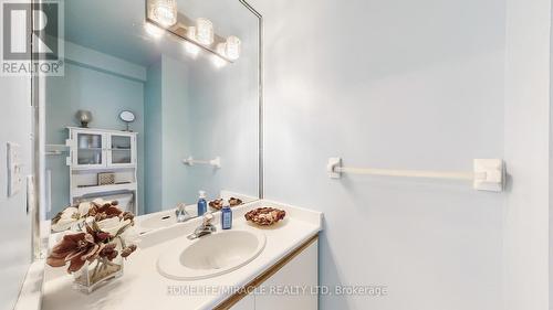 4 William Curtis Circle, Newmarket, ON - Indoor Photo Showing Bathroom