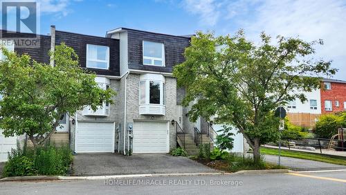 4 William Curtis Circle, Newmarket, ON - Outdoor With Facade