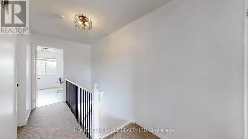 4 William Curtis Circle, Newmarket, ON - Indoor Photo Showing Other Room