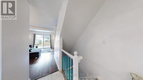 4 William Curtis Circle, Newmarket, ON - Indoor Photo Showing Other Room