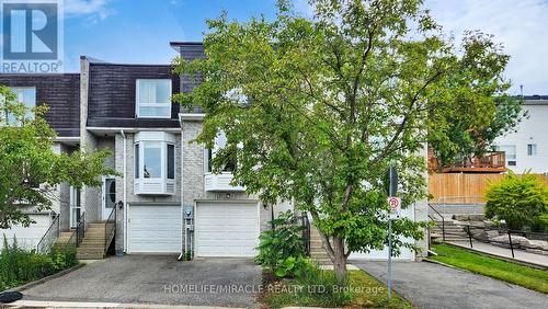 4 William Curtis Circle, Newmarket, ON - Outdoor