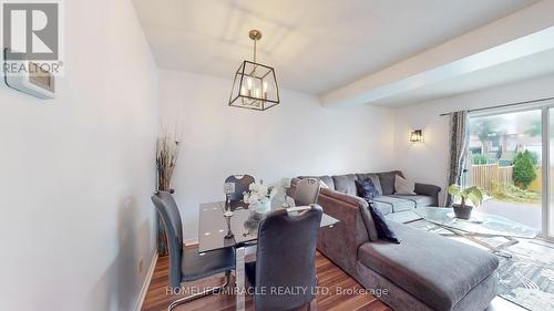 4 William Curtis Circle, Newmarket, ON - Indoor