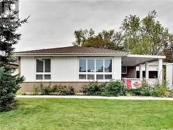 11 BEECHWOOD CRESCENT  Brampton, ON L6T 1X9