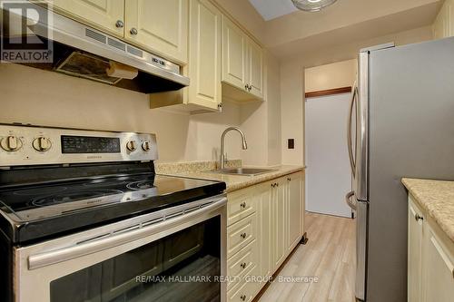 401C - 2041 Arrowsmith Drive, Ottawa, ON - Indoor Photo Showing Kitchen