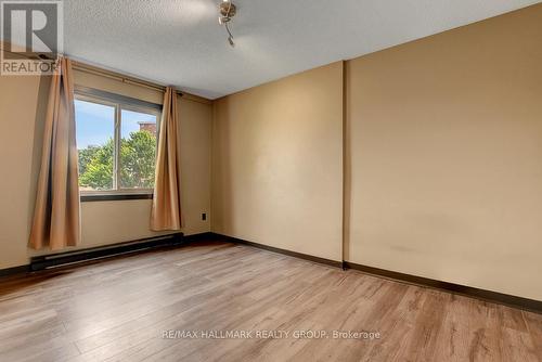 401C - 2041 Arrowsmith Drive, Ottawa, ON - Indoor Photo Showing Other Room