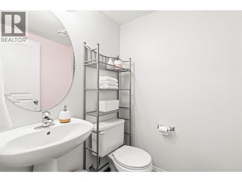 6900 Marshall Road Unit# 39, Vernon, BC - Indoor Photo Showing Bathroom