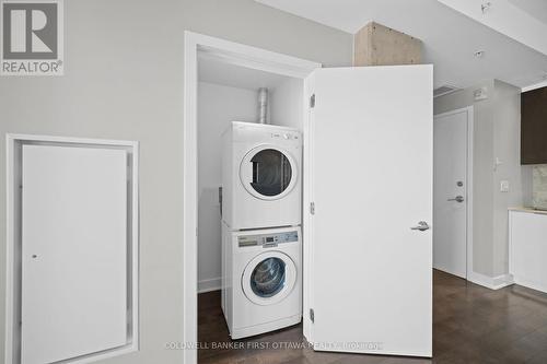 1605 - 20 Daly Street, Ottawa, ON - Indoor Photo Showing Laundry Room