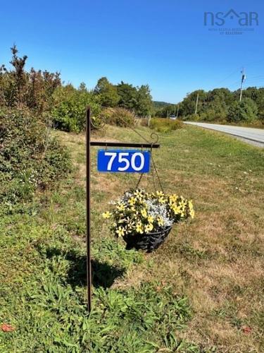 750 Highway 210, Waterloo, NS 