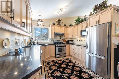 6295 Townline Road, West Lincoln (Smithville), ON - Indoor Photo Showing Kitchen
