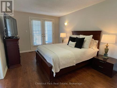 2 Cranberry Quay, Collingwood, ON - Indoor Photo Showing Bedroom