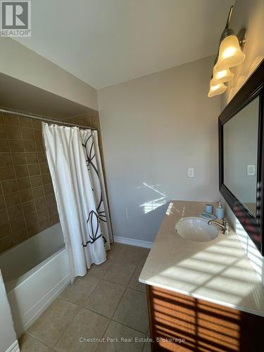 2 Cranberry Quay, Collingwood, ON - Indoor Photo Showing Bathroom