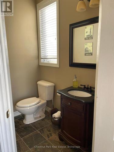 2 Cranberry Quay, Collingwood, ON - Indoor Photo Showing Bathroom