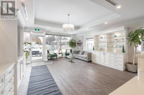 1651 Lakeshore Road W, Mississauga, ON 