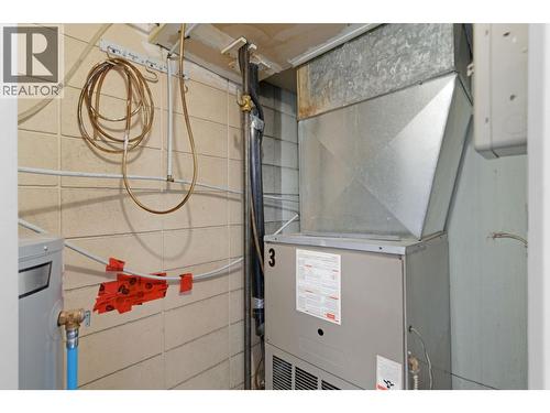 Main Utility - 525 - 527 Lawrence Avenue, Kelowna, BC 