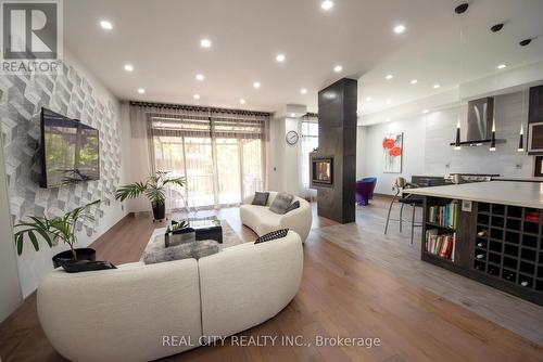 662 Byngmount Avenue, Mississauga, ON - Indoor Photo Showing Other Room