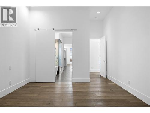 1049 Westpoint Drive, Kelowna, BC - Indoor Photo Showing Other Room