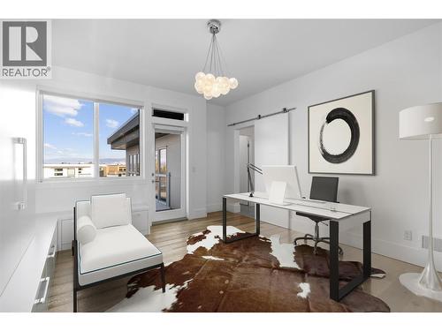 1049 Westpoint Drive, Kelowna, BC - Indoor Photo Showing Office