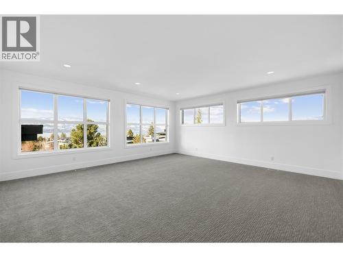 1049 Westpoint Drive, Kelowna, BC - Indoor