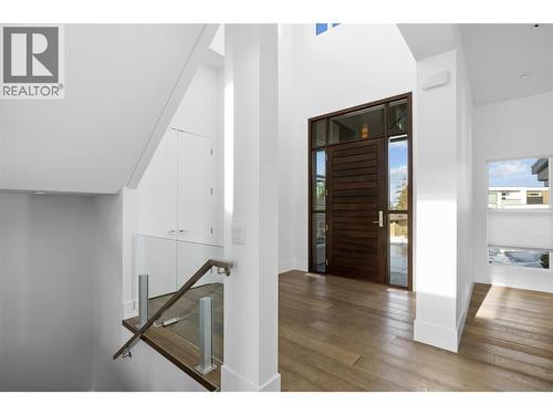 1049 Westpoint Drive, Kelowna, BC - Indoor Photo Showing Other Room