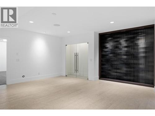 1049 Westpoint Drive, Kelowna, BC - Indoor Photo Showing Other Room