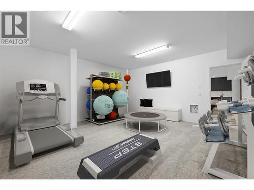 1049 Westpoint Drive, Kelowna, BC - Indoor