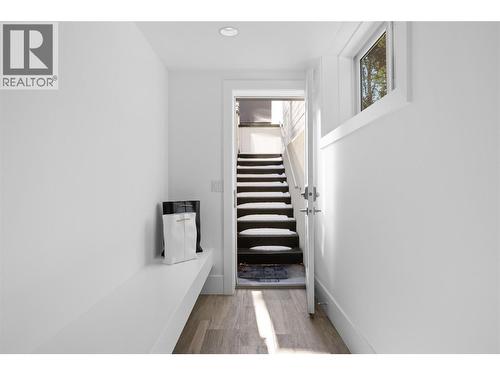 1049 Westpoint Drive, Kelowna, BC - Indoor Photo Showing Other Room