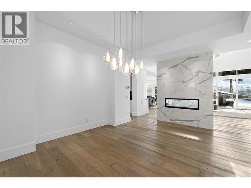 1049 Westpoint Drive, Kelowna, BC - Indoor Photo Showing Other Room
