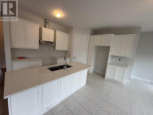 29 Keyworth Crescent, Brampton, ON - Indoor Photo Showing Kitchen With Double Sink