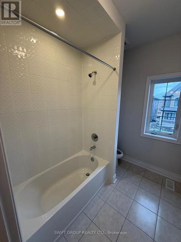 29 Keyworth Crescent, Brampton, ON - Indoor Photo Showing Bathroom