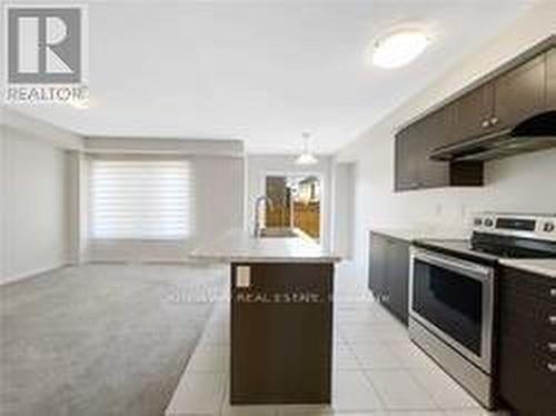 125 Thompson Road, Haldimand, ON - Indoor Photo Showing Kitchen