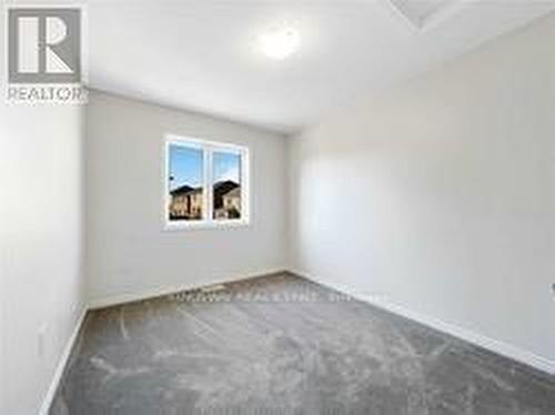 125 Thompson Road, Haldimand, ON - Indoor Photo Showing Other Room