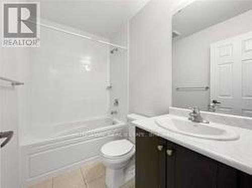 125 Thompson Road, Haldimand, ON - Indoor Photo Showing Bathroom