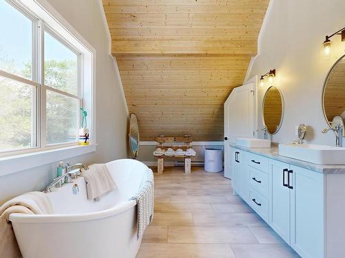 2406 Sandy Point Road, Lower Sandy Point, NS 