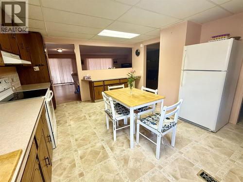 790 Carlyle Street, Warfield, BC - Indoor