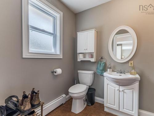 122 Meadowland Ave, Bible Hill, NS 