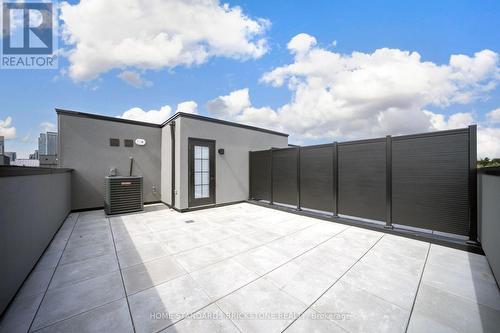 22 Chesley Street, Vaughan, ON - Outdoor