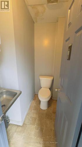 935 Barton Street E, Hamilton, ON 