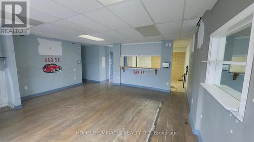 935 Barton Street E, Hamilton, ON 