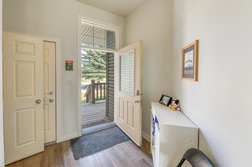 103-4880 Edelweiss Street, Radium Hot Springs, BC - Indoor Photo Showing Other Room