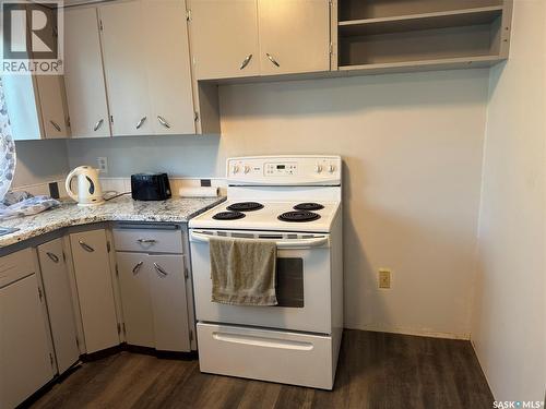38 Kasper Crescent, Assiniboia, SK - Indoor Photo Showing Kitchen