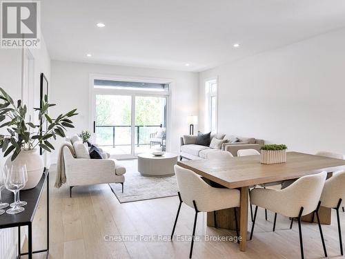 2 Black Spruce Street, Huntsville (Chaffey), ON - Indoor