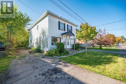450 D'Arcy Street, Pembroke, ON - Outdoor