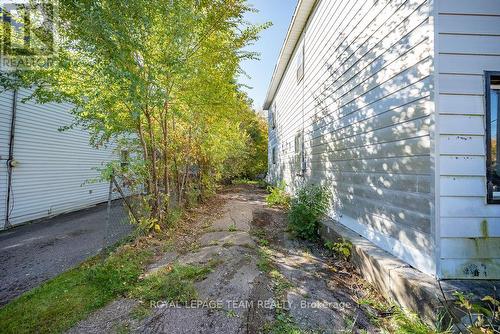 450 D'Arcy Street, Pembroke, ON - Outdoor