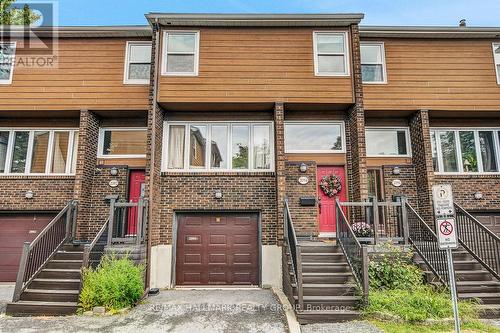2094 ERIC CRESCENT  Ottawa, ON K1B 4P4