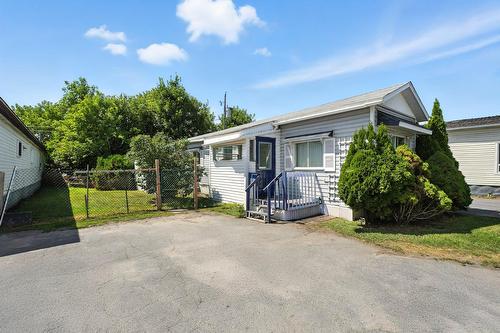 33 5e Avenue O.  Gatineau (Gatineau), QC J8T 4E5