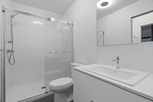 Salle de bains attenante à la CCP - 103-1180 Rue Louis-Adolphe-Robitaille, Québec (La Cité-Limoilou), QC - Indoor Photo Showing Bathroom