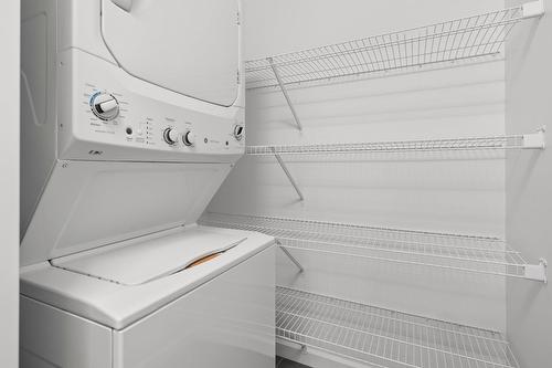 Salle de lavage - 103-1180 Rue Louis-Adolphe-Robitaille, Québec (La Cité-Limoilou), QC - Indoor Photo Showing Laundry Room